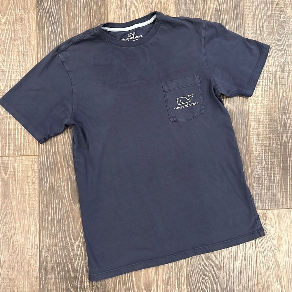 Vineyard Vines Whale Pocket Tee